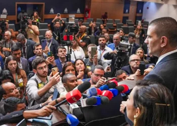 Presidente da Alerj pede ao STF para assumir governo interino do Rio