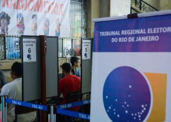TRE-RJ faz plantão para regularizar situação de eleitores