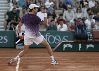 João Fonseca estreia com vitória no torneio de Roland Garros