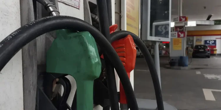 Postos de combustíveis têm mais 2 meses para operar sem estoque mínimo