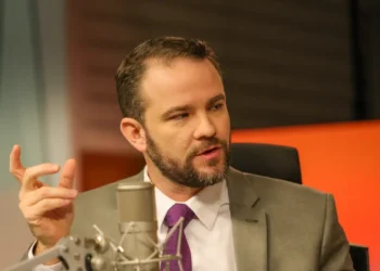 Durigan diz que Brasil está num bom caminho e prevê superávit este ano