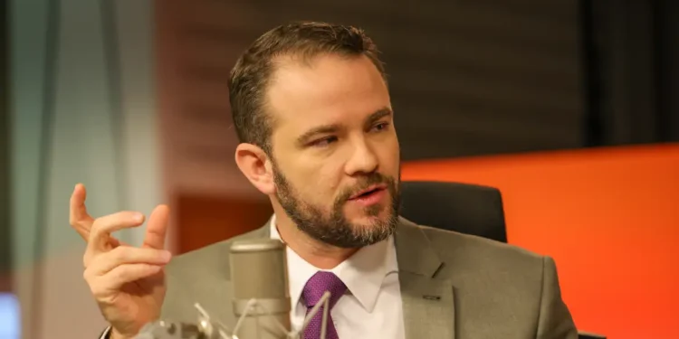 Durigan diz que Brasil está num bom caminho e prevê superávit este ano