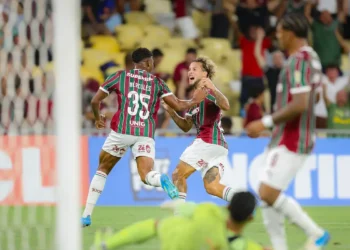 Fluminense avança e Flamengo garante melhor campanha da Libertadores