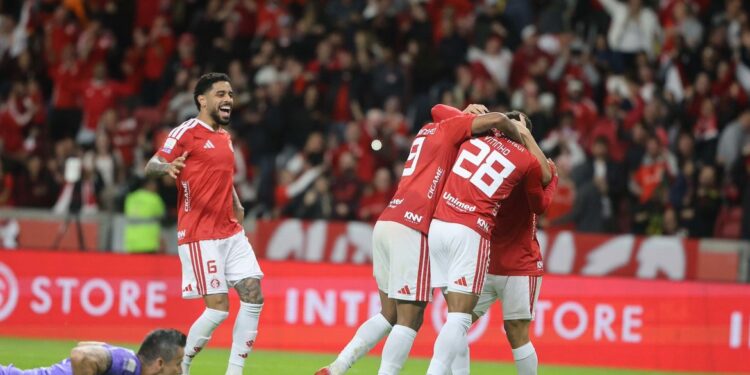 Inter faz 2 a 0 no Fluminense e se distancia do Z4 do Brasileirão