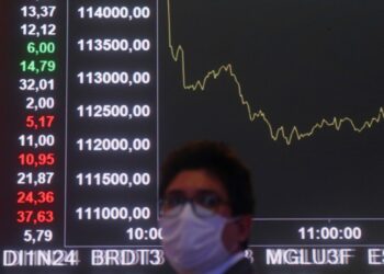 Bolsa tem pior mês desde 2023, e dólar sobe 1,82% em maio