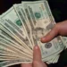 Dólar abre em alta nesta terça e vai para R$ 5,18 após ata do Copom