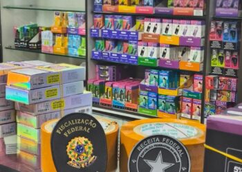 Anvisa e Receita Federal apreendem 25 mil cigarros eletrônico