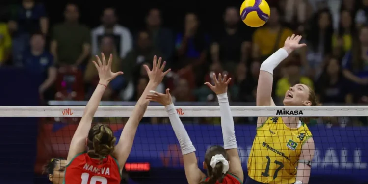 Invicto, Brasil enfrenta campeãs olímpicas na Liga das Nações de Vôlei