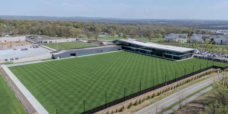 Seleção terá primeiro treino nos EUA menos de 24 horas após embarque