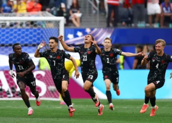 Com gol no final, Canadá vence Africa do Sul e vai às oitavas da Copa