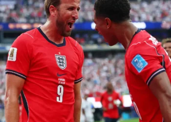 Inglaterra sobra no 2º tempo, vence Panamá e avança em 1º no Grupo L