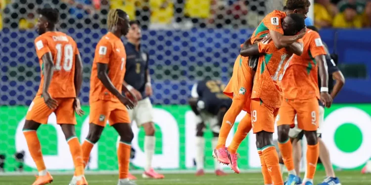 Equador para no travessão e Costa do Marfim vence no final, no Grupo E