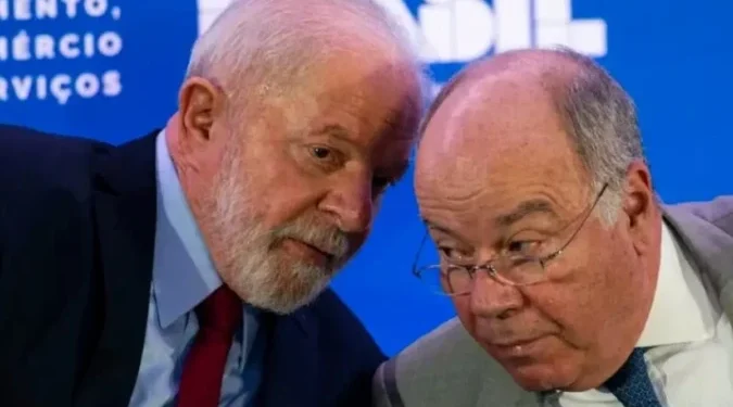 Governo brasileiro é informado sobre aplicação do tarifaço dos EUA
