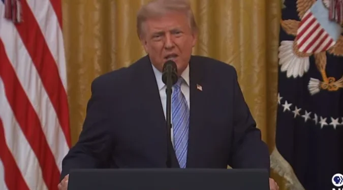 Trump acusa China de interferir nas eleições de 2020 e critica sistema dos EUA