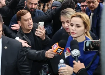 STJ mantém prisão da influenciadora Deolane Bezerra