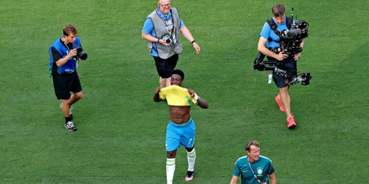 Vini Jr. mantém sonho do hexa e Marquinhos fala em tom de adeus