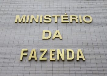Com precatórios, previsão de déficit primário soma R$ 52 bilhões