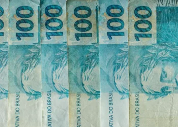 Caixa paga Bolsa Família de julho a beneficiários com NIS de final 4