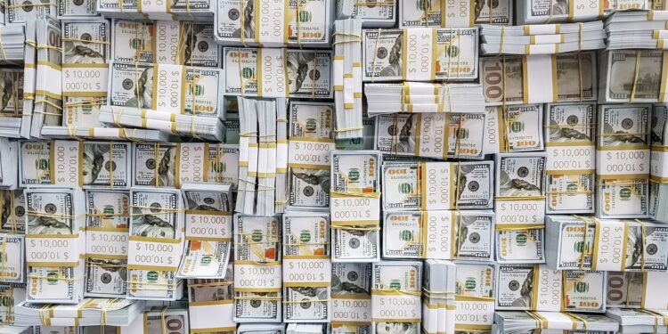 Dólar cai a R$ 5,14 com alívio no mercado externo