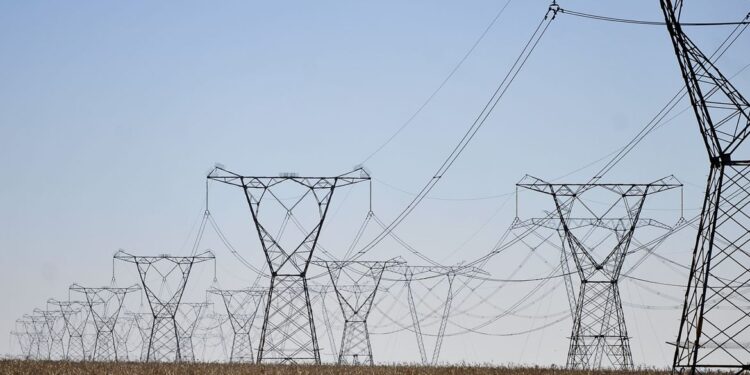 ONS suspende geração excedente de energia pela segunda vez no ano
