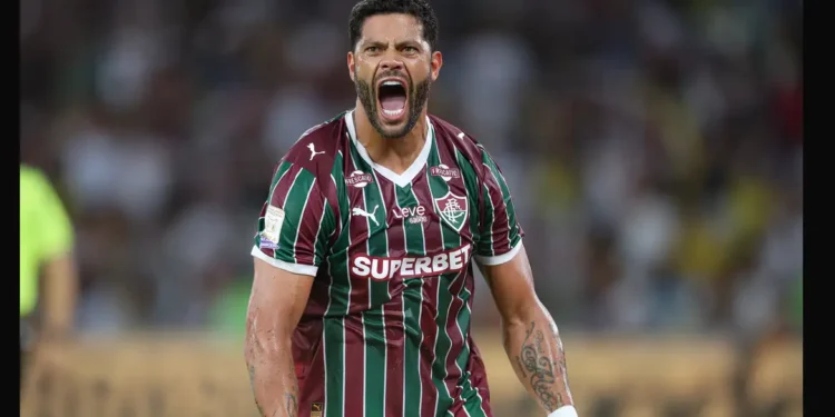 Fluminense vira sobre o Remo e se mantém firme no G-4 do Brasileirão