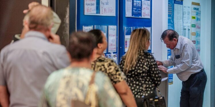 Mega-Sena sorteia prêmio acumulado de R$ 58 milhões neste domingo
