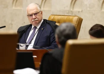Em meio a crise, Fachin cancela sessão plenária desta quarta-feira