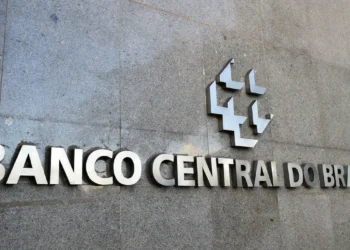 Mercado financeiro reduz previsão da inflação para 5% este ano