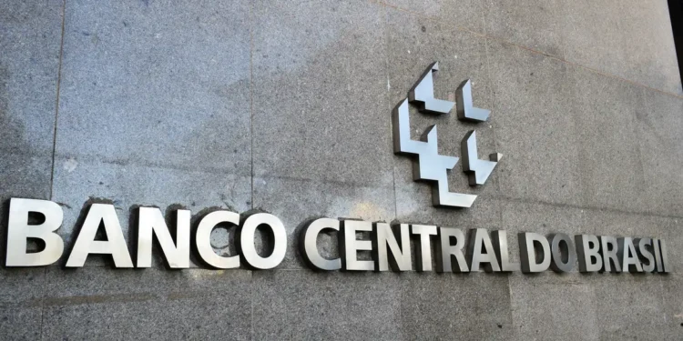 Mercado financeiro reduz previsão da inflação para 5% este ano