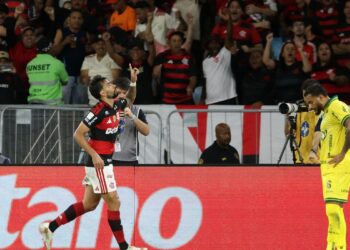 Rádio Nacional transmite Remo e Flamengo pelo Brasileirão hoje