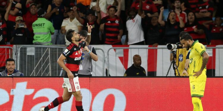 Rádio Nacional transmite Remo e Flamengo pelo Brasileirão hoje