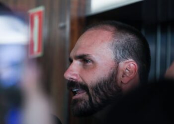Primeira Turma do STF mantém condenação de Eduardo Bolsonaro
