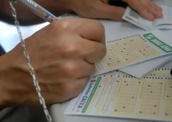 Mega-Sena acumula para R$ 76 milhões; confira os números sorteados