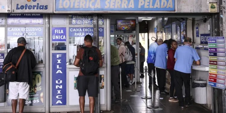 Mega-Sena sorteia prêmio de R$ 28 milhões neste domingo