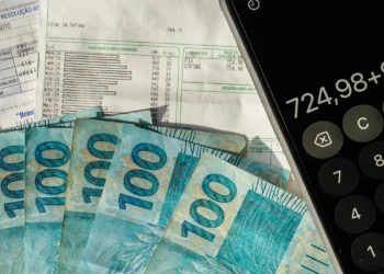 Arrecadação federal ultrapassa R$ 2 trilhões em oito meses