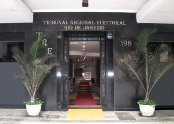 TRE-RJ cassa registro da candidatura do deputado estadual Val Ceasa