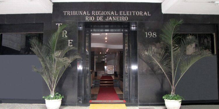 TRE-RJ cassa registro da candidatura do deputado estadual Val Ceasa