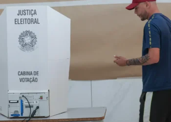 Antes da urna, papel e caneta: prepare sua colinha para votar