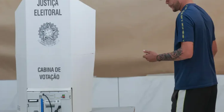 Antes da urna, papel e caneta: prepare sua colinha para votar