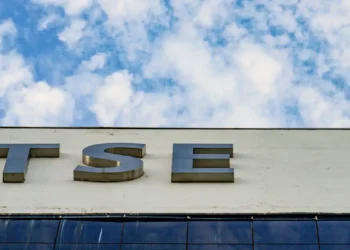 TSE dá 24 horas para Meta dar informações sobre igualdade de campanhas