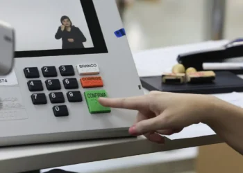 Eleitor que faltou ao primeiro turno pode votar no segundo